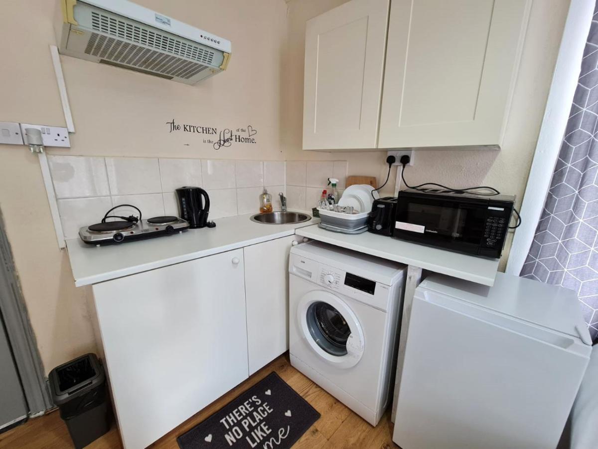 Lovely Private Room Near Central לונדון מראה חיצוני תמונה