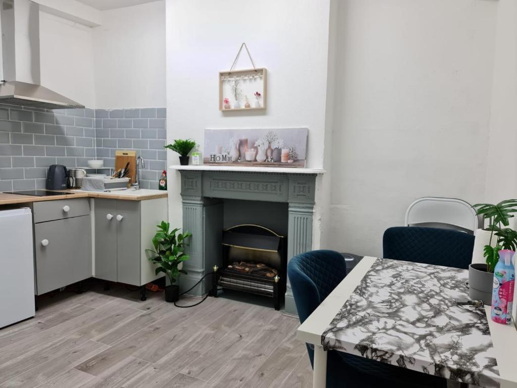 Lovely Private Room Near Central לונדון מראה חיצוני תמונה
